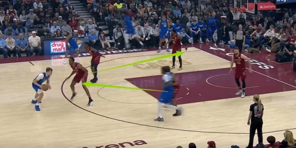 开云官网-27+10率队爆冷战胜骑士！解析弗拉格本赛季阅读防守传球表现