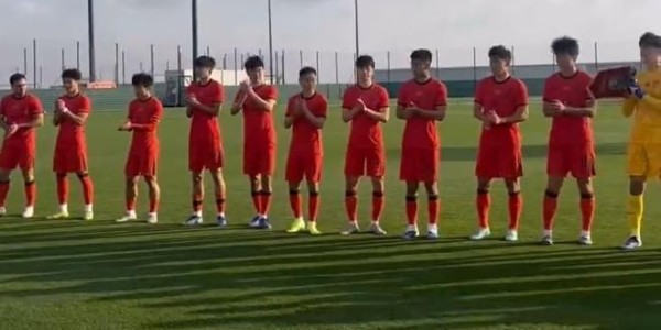 开云入口-国足遭连追2球2-2乌兹别克！1国脚犯规染红，邵佳一上任后3场不败