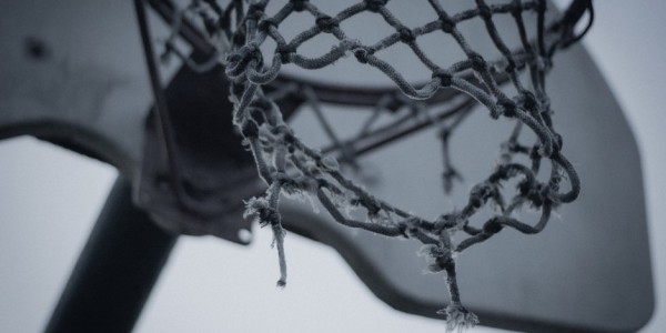 新科FMVP扫阴霾！三分11中5轰22+5+6断 全场球迷为杨舒予欢呼