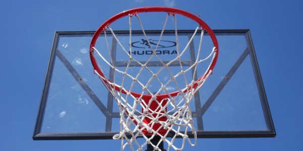 新科FMVP扫阴霾！三分11中5轰22+5+6断 全场球迷为杨舒予欢呼