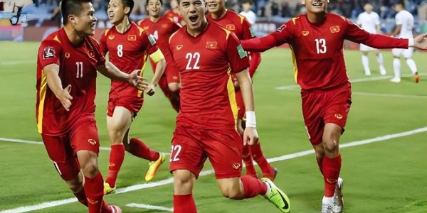 kaiyun-意外！U23国足在决赛为何会溃败日本，古广明一口气说出三个原因